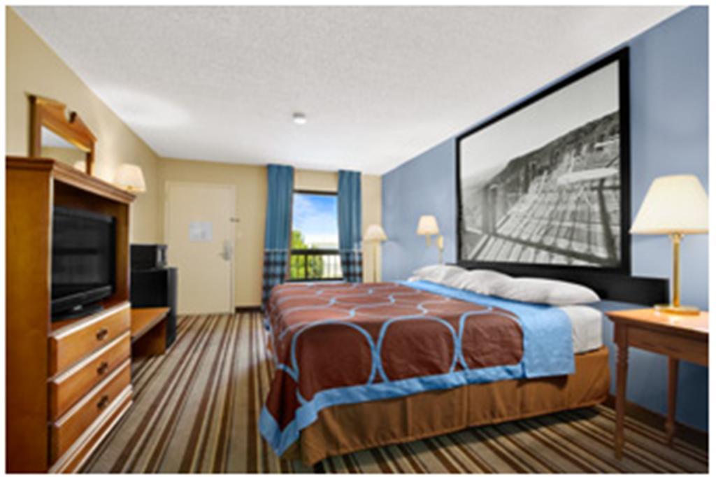 Super 8 By Wyndham Oxford Motel Стая снимка