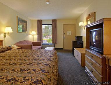 Super 8 By Wyndham Oxford Motel Стая снимка