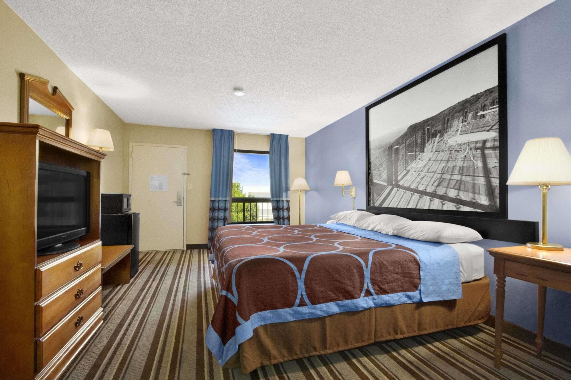 Super 8 By Wyndham Oxford Motel Екстериор снимка